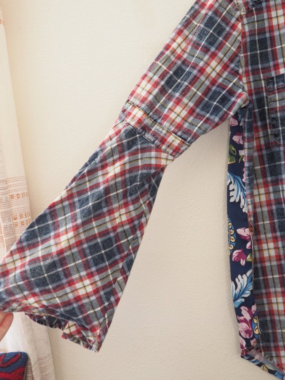 Aratta Silent Journey Button Up Long Bell Sleeve Floral Plaid Top sz L - Picture 7 of 10